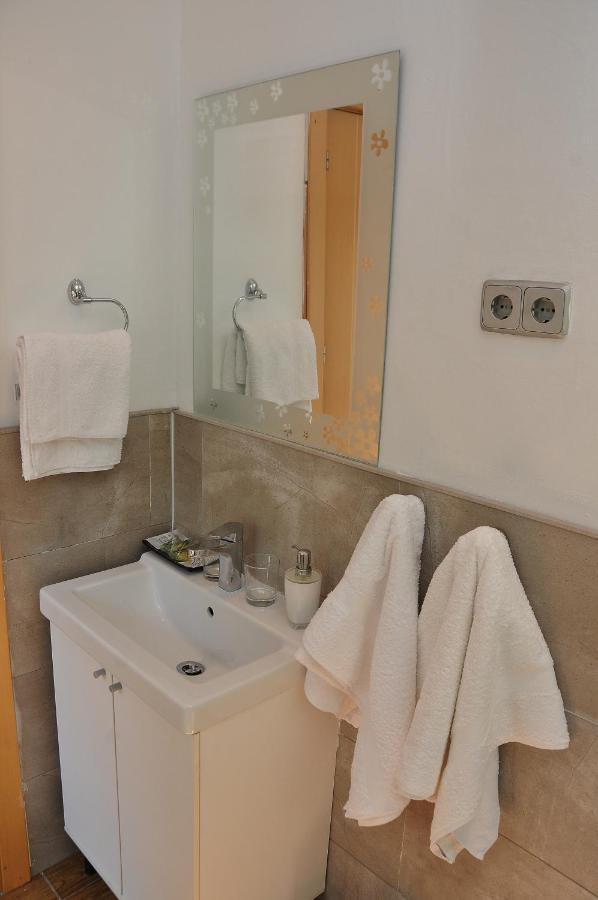 Alba1924 Bed & Breakfast Мадрид Екстериор снимка